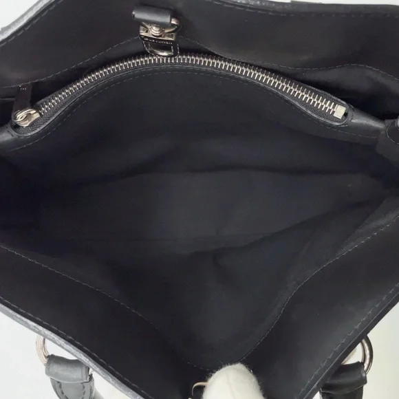Louis Vuitton Black NOIR EPI BEAUTIFUL LEATHER Satchel Bag PASSY PM - Picture 11 of 16